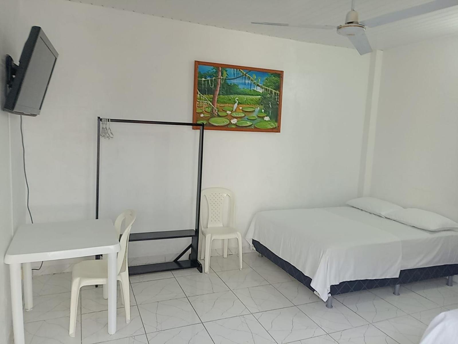 Hotel Heliconias Leticia Exterior foto