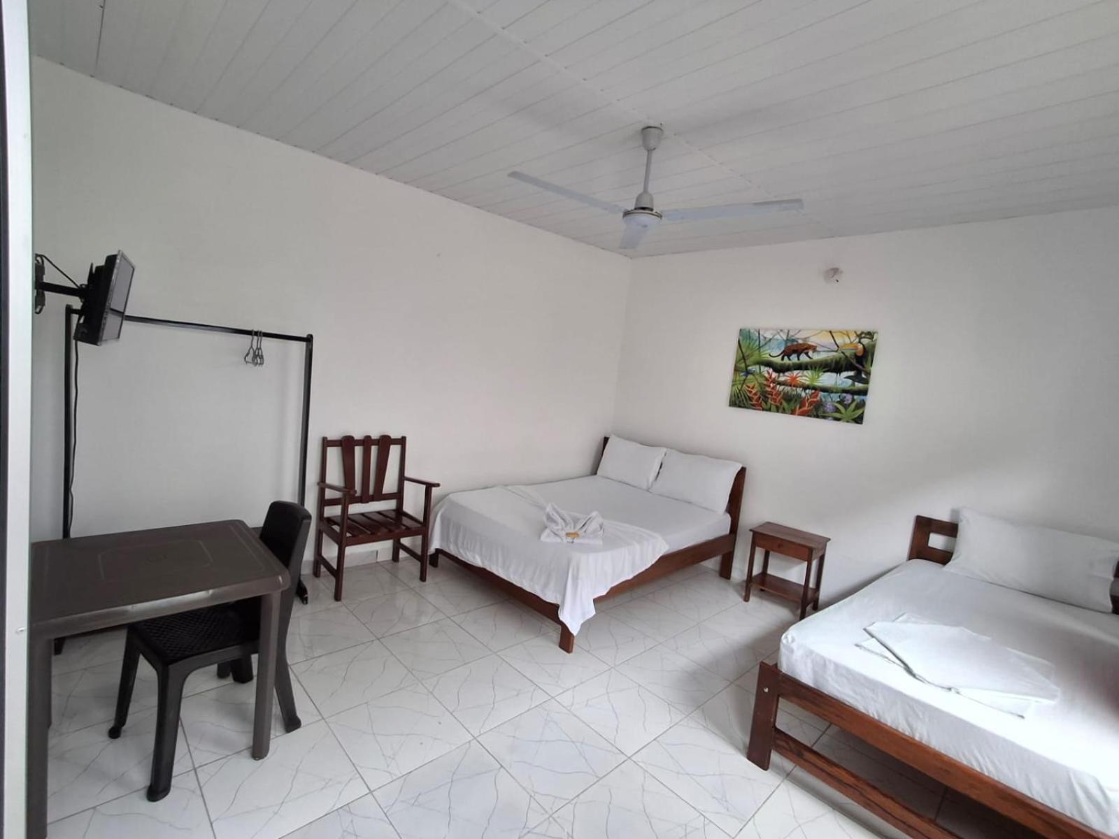 Hotel Heliconias Leticia Exterior foto