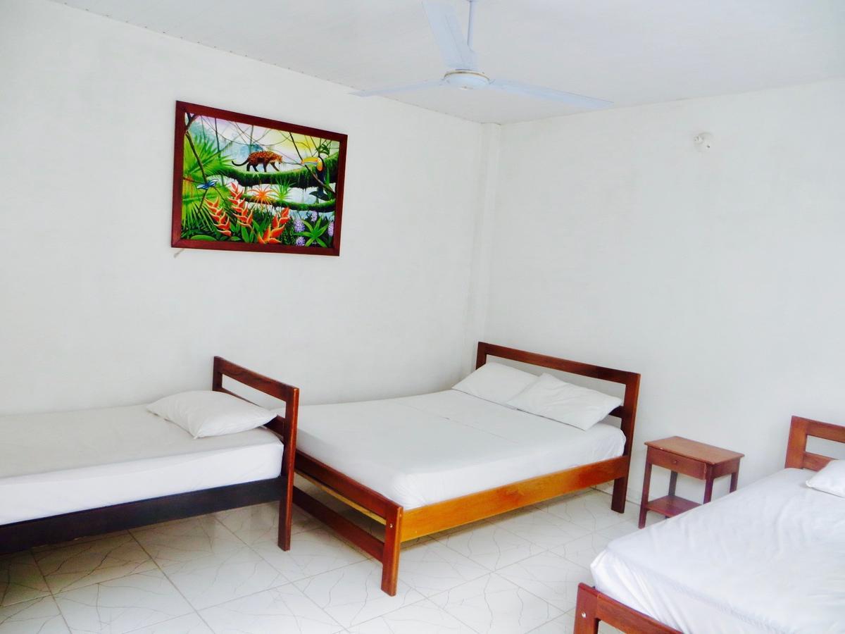Hotel Heliconias Leticia Exterior foto